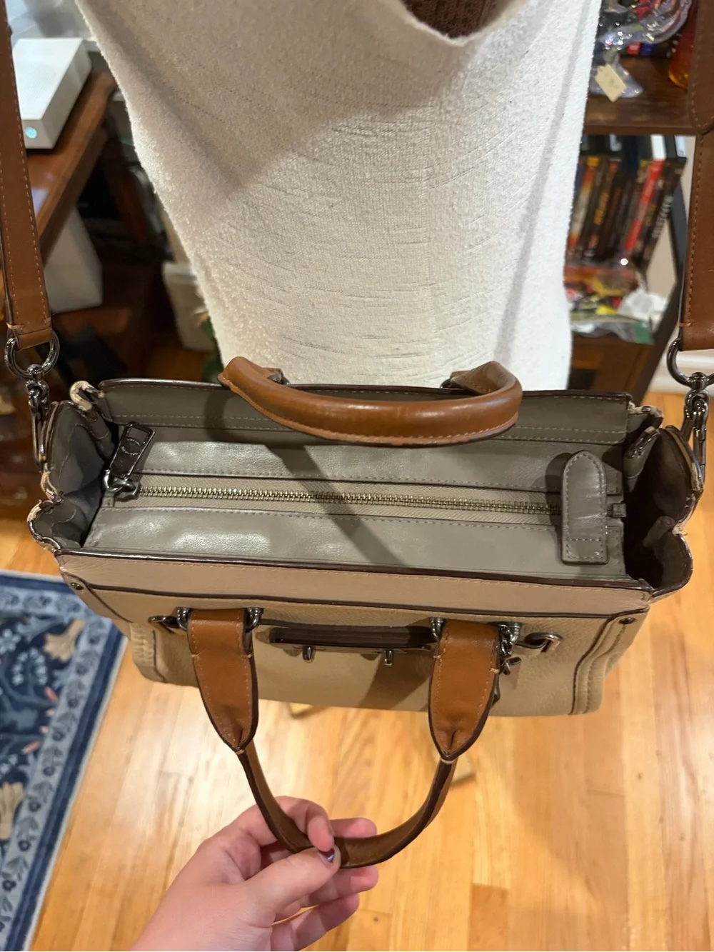 Tan Coach Swagger 27 - 34417
